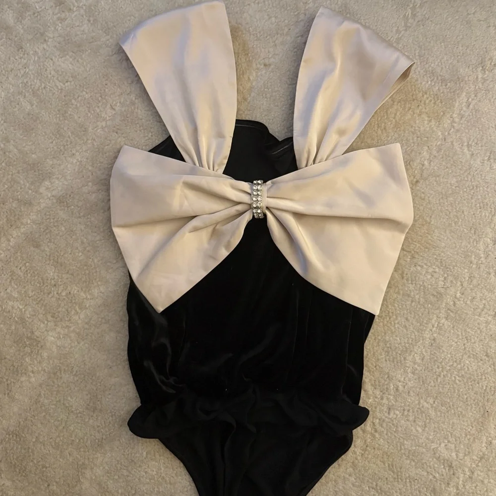 Express Velvet Square Neck Satin Rhinestone Bow Bodysuit - Picture 5 of 6